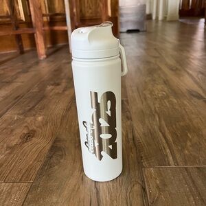 NWOT Mainstays 24 Ounce Stainless Steel Sip Bottle